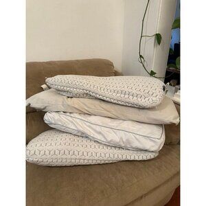 4 Serta Pillows